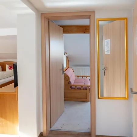 בית אירוח Haus Kranzusch *